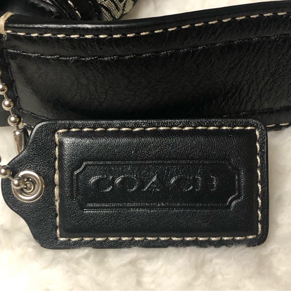 Coach Beautiful Horse & Carriage Cargo Flap Handbag F14888 Like New Condition - Picture 11 of 12